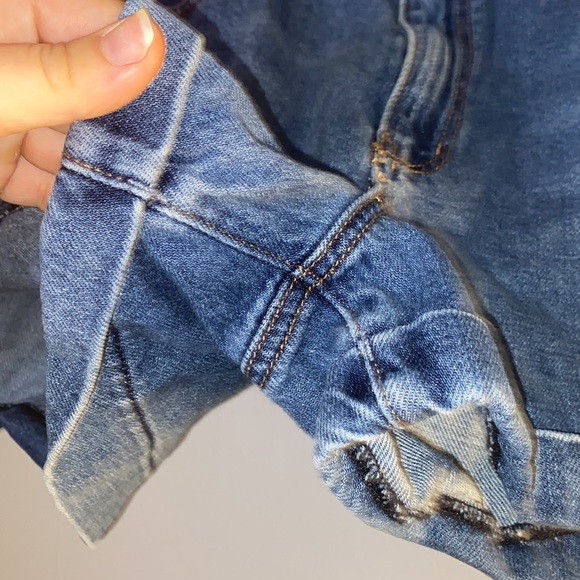 AMERICAN EAGLE WOMENS MOM HIGH WAISTED JEAN SHORTS - Picture 3 of 5